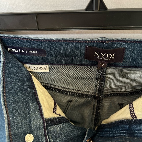 NYDJ Denim Shorts Size 12 - Picture 3 of 5